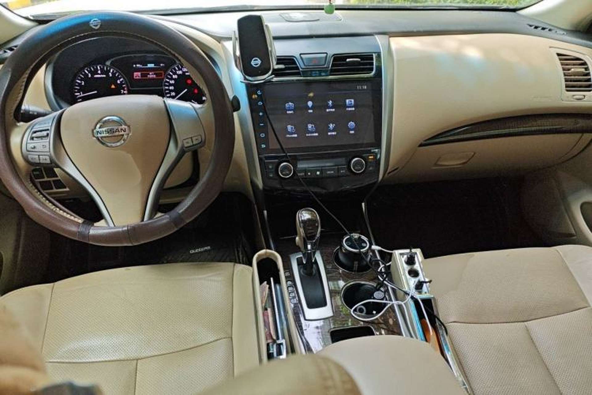 Used Nissan Teana 2013 2.0L XE Fashion Edition Center Console