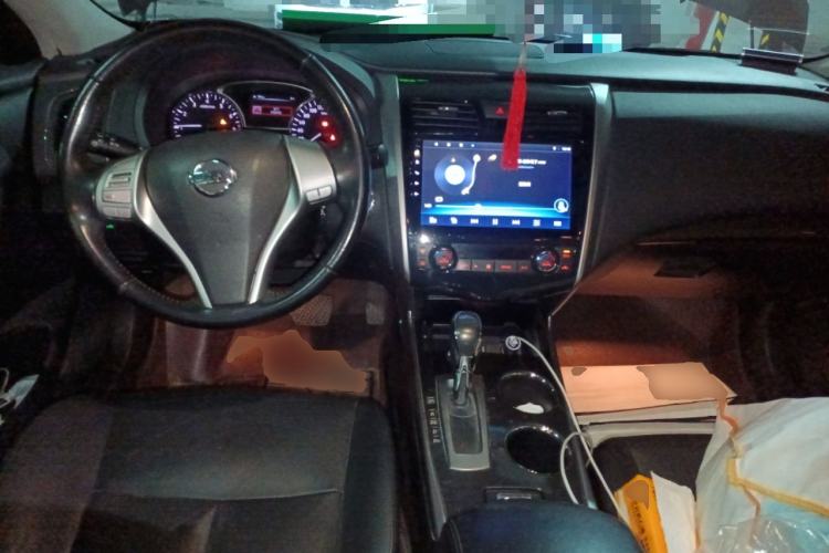 Used Nissan Teana 2013 2.0L XL Comfort Edition Center Console