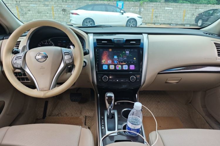 Used Nissan Teana 2013 2.5L XL Leading Edition Center Console