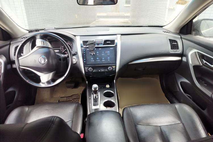 Used Nissan Teana 2013 2.0L XL Comfort Edition Center Console