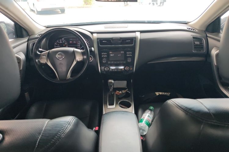 Used Nissan Teana 2013 2.0L XL Comfort Edition Center Console