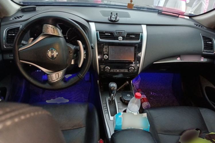 Used Nissan Teana 2013 2.5L XL Leading Edition Center Console