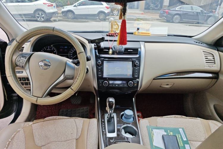 Used Nissan Teana 2013 2.0L XL-NAVI Smart Navigation Edition Center Console