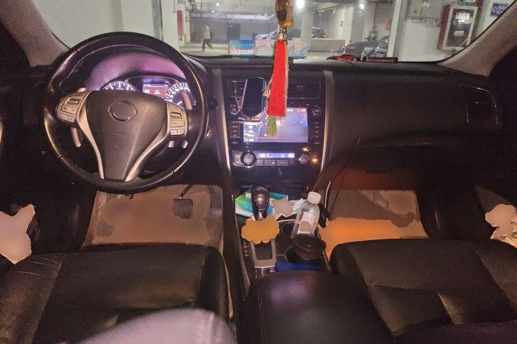 Used Nissan Teana 2013 2.5L XL Leading Edition Center Console