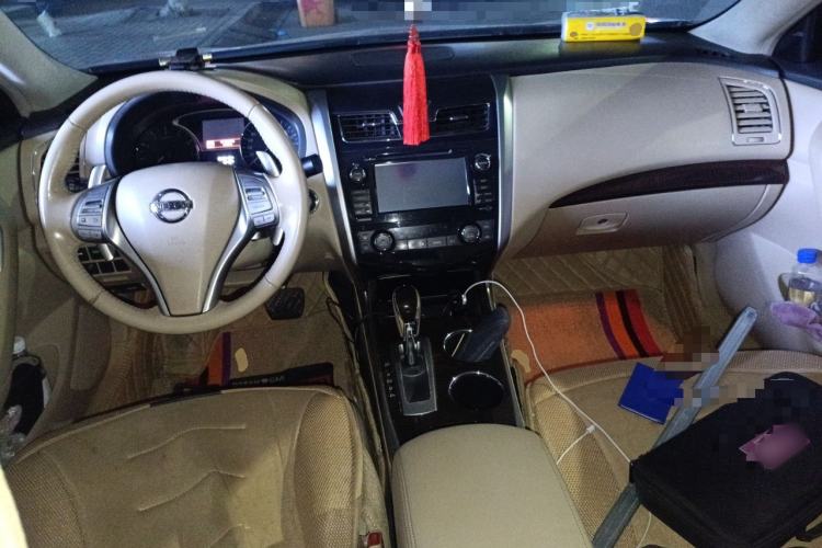 Used Nissan Teana 2013 2.5L XL-NAVI Tech Smart Enjoyment Edition Center Console