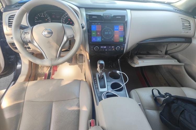 Used Nissan Teana 2013 2.0L XL Comfort Edition Center Console