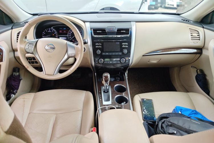 Used Nissan Teana 2013 2.0L XL Comfort Edition Center Console