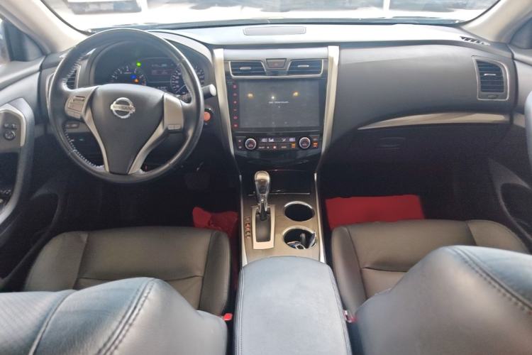 Used Nissan Teana 2013 2.0L XL Comfort Edition Center Console