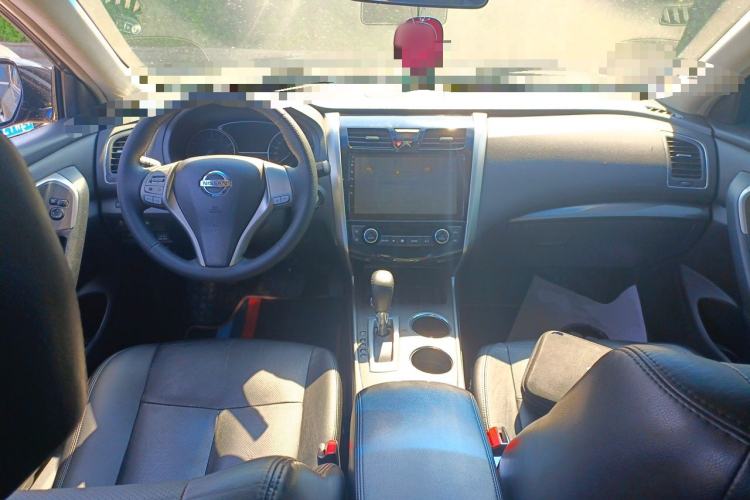 Used Nissan Teana 2013 2.0L XL Comfort Edition Center Console