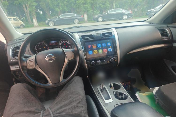 Used Nissan Teana 2013 2.0L XL Comfort Edition Center Console