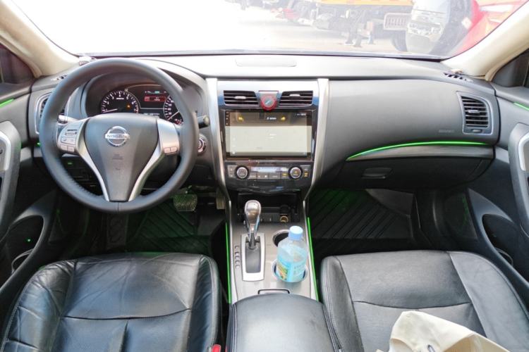 Used Nissan Teana 2013 2.0L XL Comfort Edition Center Console