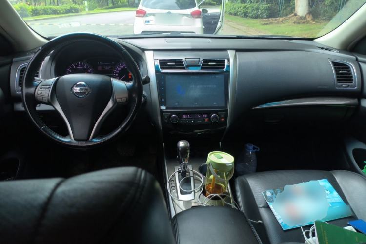 Used Nissan Teana 2013 2.0L XL Comfort Edition Center Console