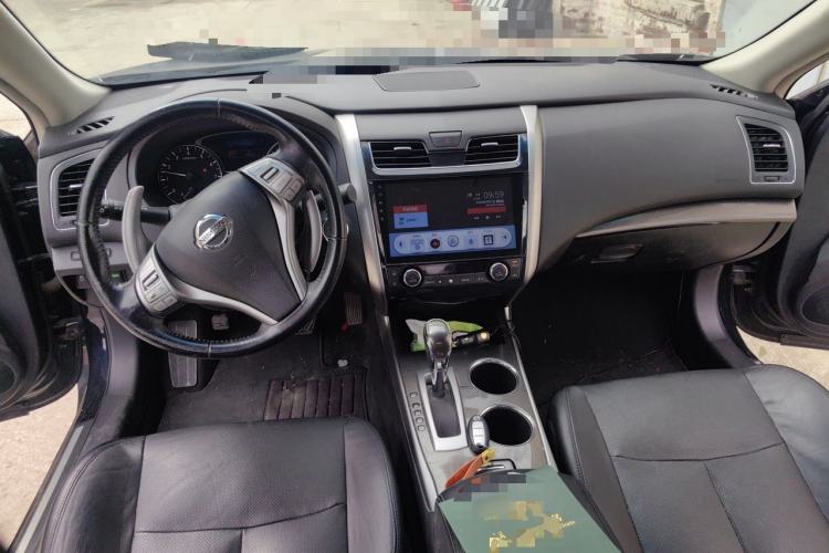 Used Nissan Teana 2013 2.5L XL Leading Edition Center Console