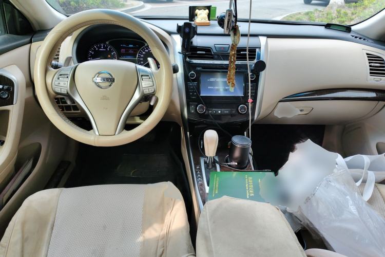 Used Nissan Teana 2013 2.5L XL-NAVI Tech Smart Enjoyment Edition Center Console