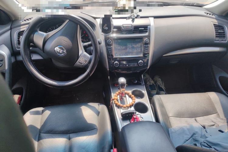 Used Nissan Teana 2013 2.0L XL Comfort Edition Center Console