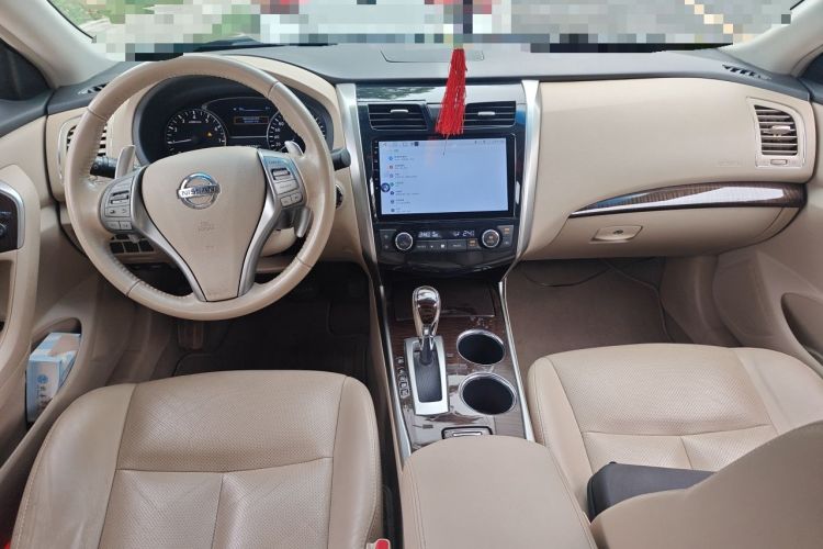 Used Nissan Teana 2013 2.5L XL Leading Edition Center Console