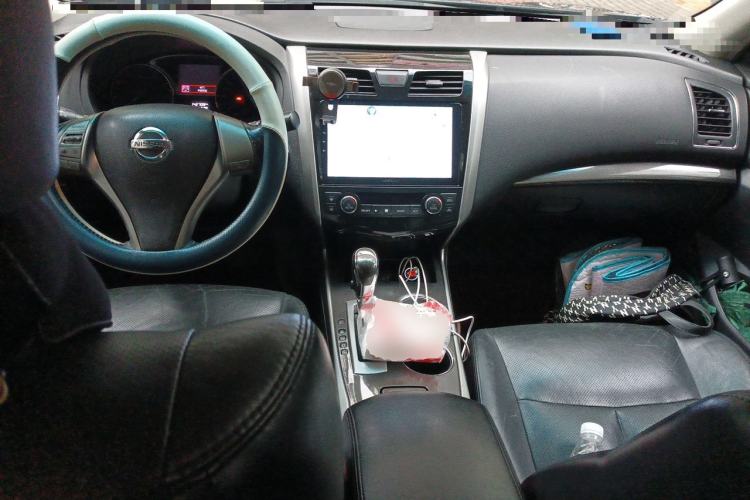 Used Nissan Teana 2013 2.0L XL Comfort Edition Center Console