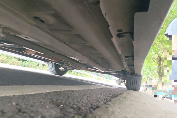Used Nissan Teana 2013 2.0L XL Comfort Edition Chassis Front Left