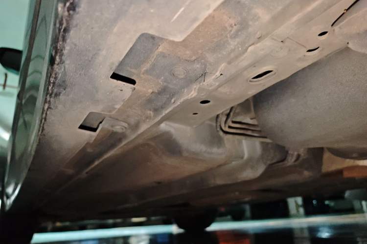 Used Nissan Teana 2013 2.0L XE Fashion Edition Chassis Rear Left