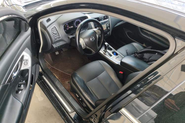 Used Nissan Teana 2013 2.5L XL Leading Edition Driver Seat
