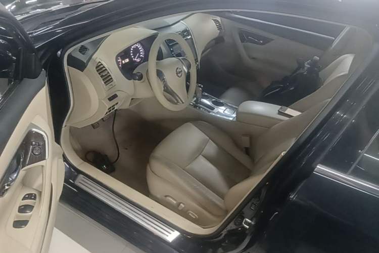 Used Nissan Teana 2013 2.0L XL Comfort Edition Driver Seat