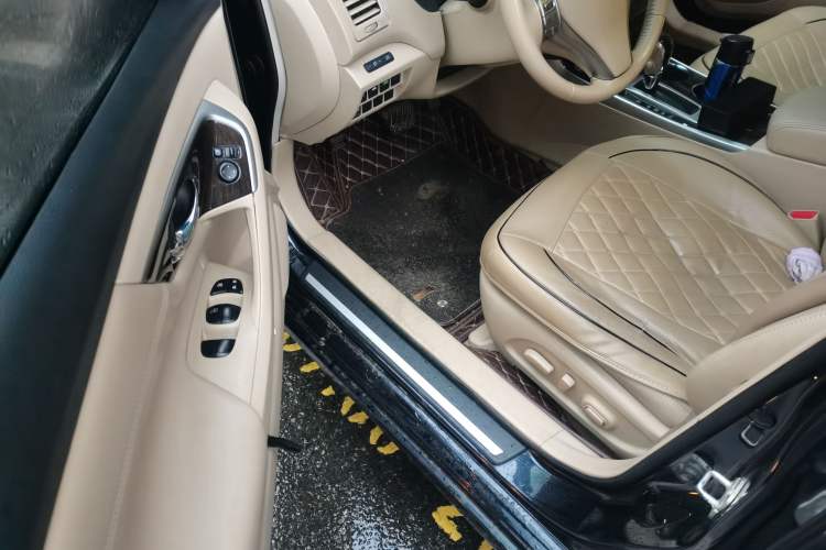 Used Nissan Teana 2013 2.0L XL Comfort Edition Driver Seat