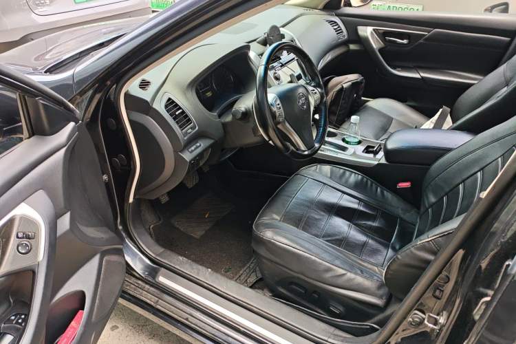 Used Nissan Teana 2013 2.5L XL Leading Edition Driver Seat