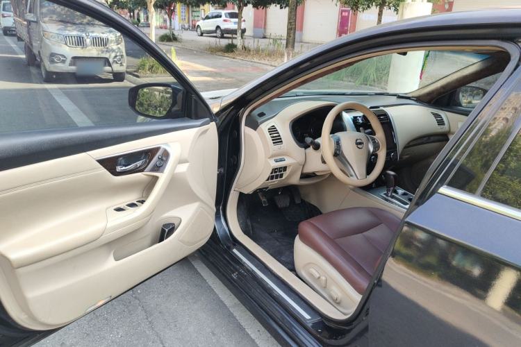 Used Nissan Teana 2013 2.5L XL Leading Edition Driver Seat