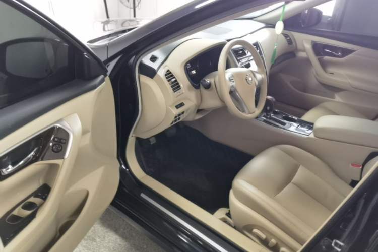 Used Nissan Teana 2013 2.0L XL Comfort Edition Driver Seat