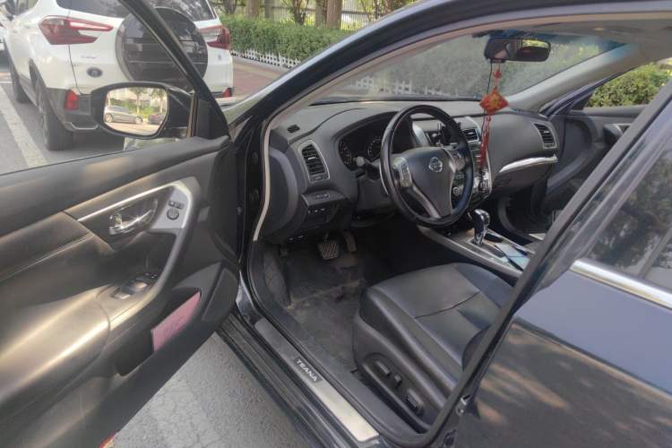 Used Nissan Teana 2013 2.5L XL Leading Edition Driver Seat