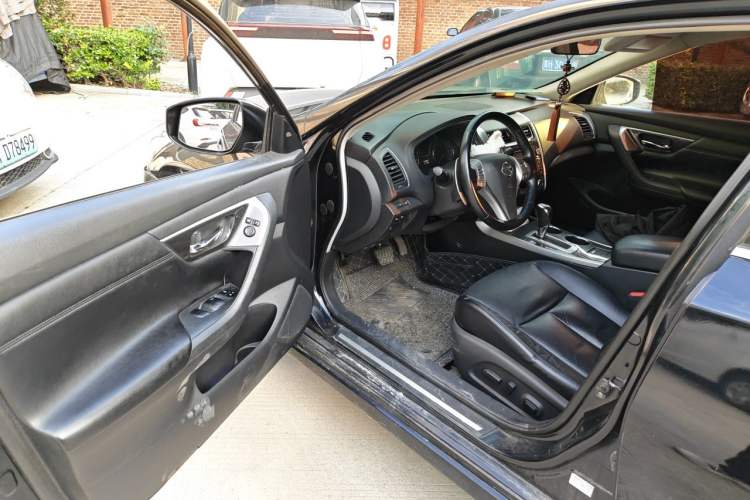 Used Nissan Teana 2013 2.5L XL-NAVI Tech Smart Enjoyment Edition Driver Seat