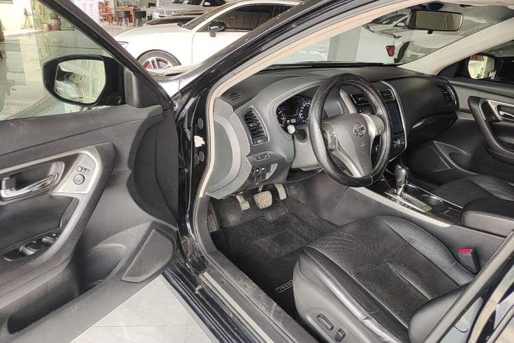 Used Nissan Teana 2013 2.0L XL Comfort Edition Driver Seat