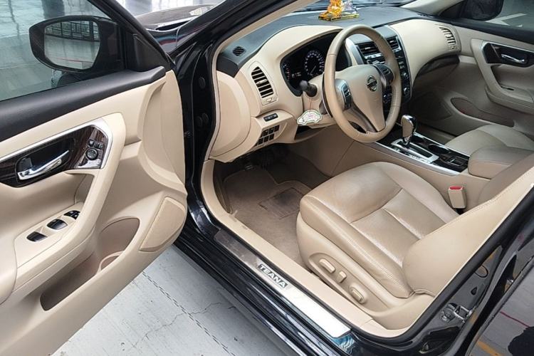 Used Nissan Teana 2013 2.5L XL Leading Edition Driver Seat