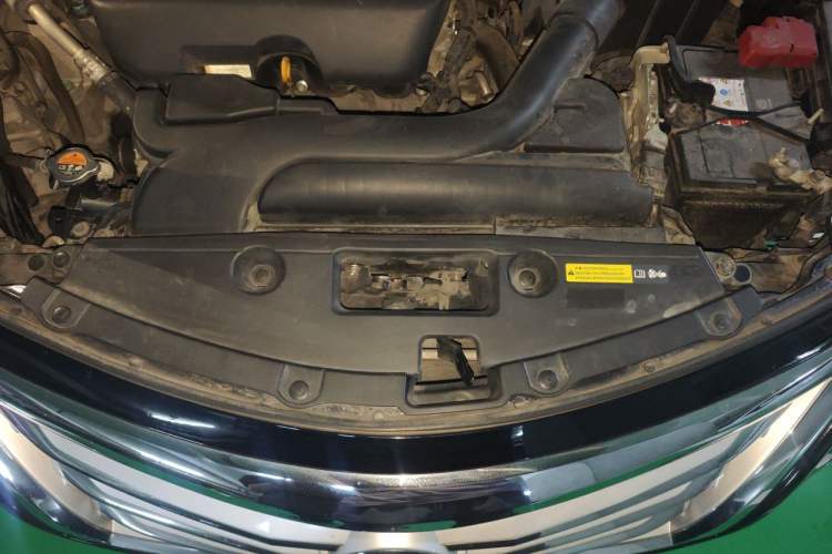 Used Nissan Teana 2013 2.0L XL Comfort Edition Engine Bay