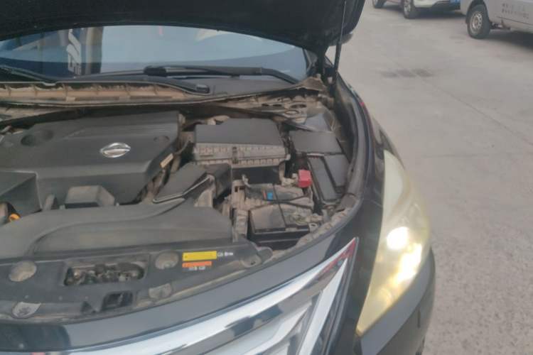 Used Nissan Teana 2013 2.5L XL Leading Edition Engine Bay Left
