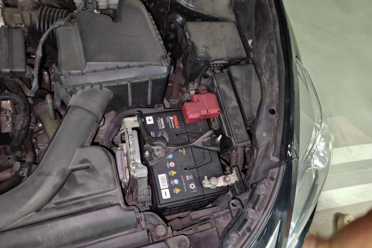 Used Nissan Teana 2013 2.0L XL Comfort Edition Engine Bay Left