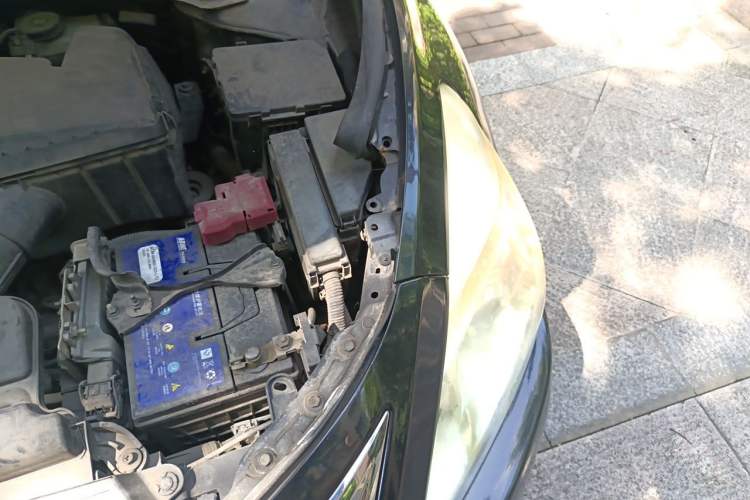Used Nissan Teana 2013 2.0L XL Comfort Edition Engine Bay Left