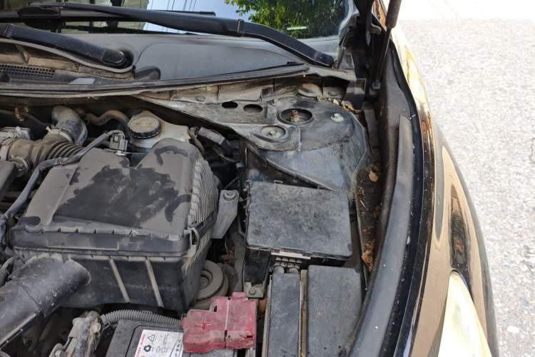 Used Nissan Teana 2013 2.0L XL Comfort Edition Engine Bay Left