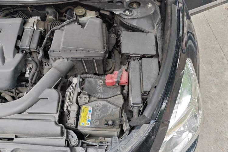 Used Nissan Teana 2013 2.0L XL-NAVI Smart Navigation Edition Engine Bay Left