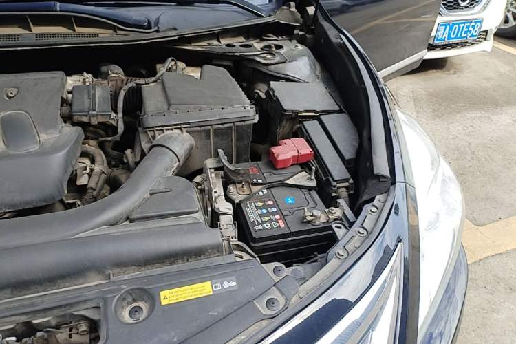 Used Nissan Teana 2013 2.0L XL Comfort Edition Engine Bay Left