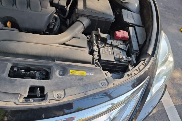 Used Nissan Teana 2013 2.0L XL Comfort Edition Engine Bay Left