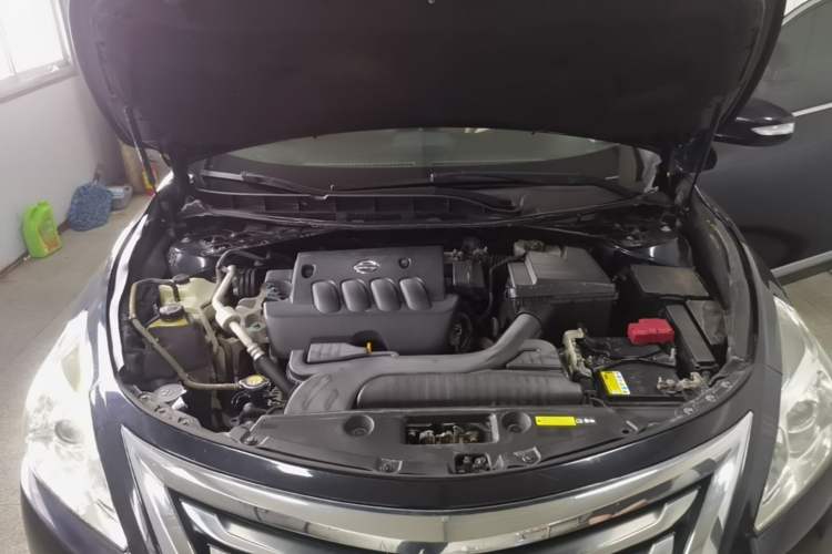 Used Nissan Teana 2013 2.0L XL Comfort Edition Engine Bay