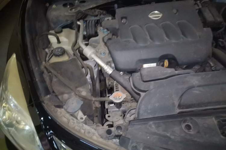 Used Nissan Teana 2013 2.0L XL Comfort Edition Engine Bay Right