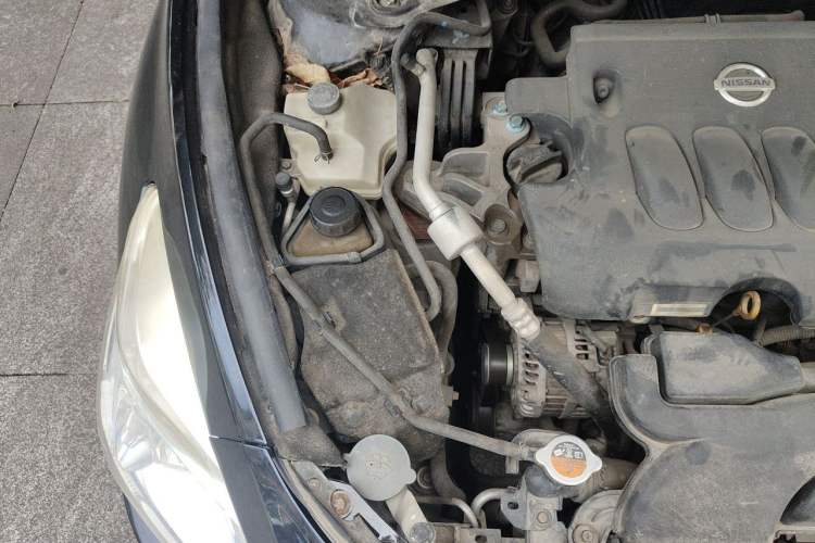 Used Nissan Teana 2013 2.0L XL Comfort Edition Engine Bay Right