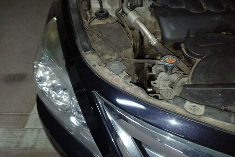 Used Nissan Teana 2013 2.0L XL Comfort Edition Engine Bay Right