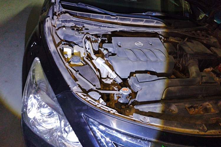 Used Nissan Teana 2013 2.0L XL Comfort Edition Engine Bay Right