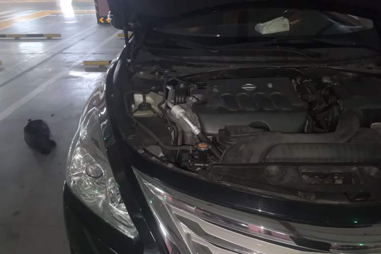 Used Nissan Teana 2013 2.0L XL Comfort Edition Engine Bay Right