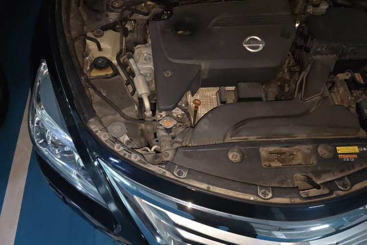 Used Nissan Teana 2013 2.5L XL-NAVI Luxury Edition Engine Bay Right