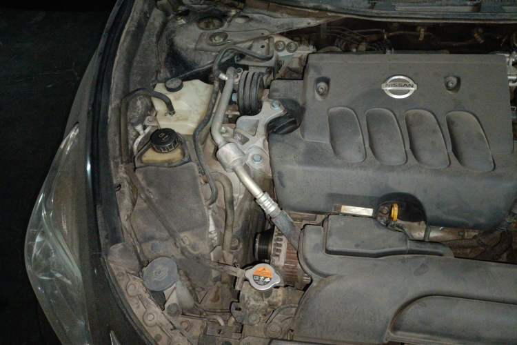 Used Nissan Teana 2013 2.0L XL Comfort Edition Engine Bay Right