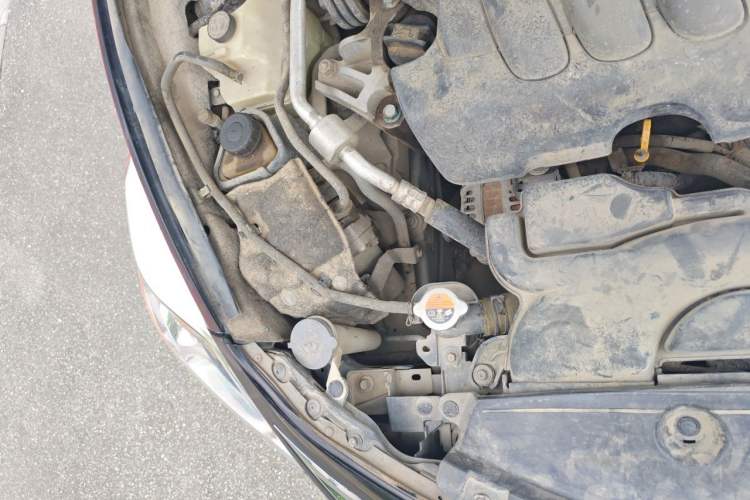 Used Nissan Teana 2013 2.0L XL Comfort Edition Engine Bay Right